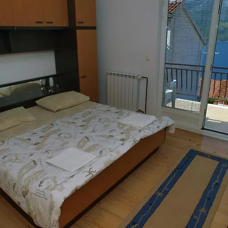 Adriatic * كورتْشولا