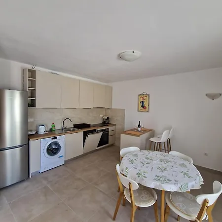 Adriatic Apartamento *